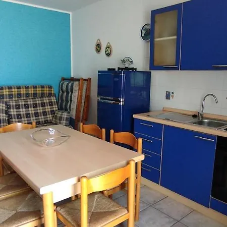 Apartment Sikania House *